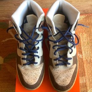 NIKE Mens High Top Dunks Size 10